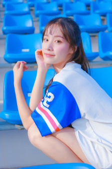 蜉蝣冷山就木